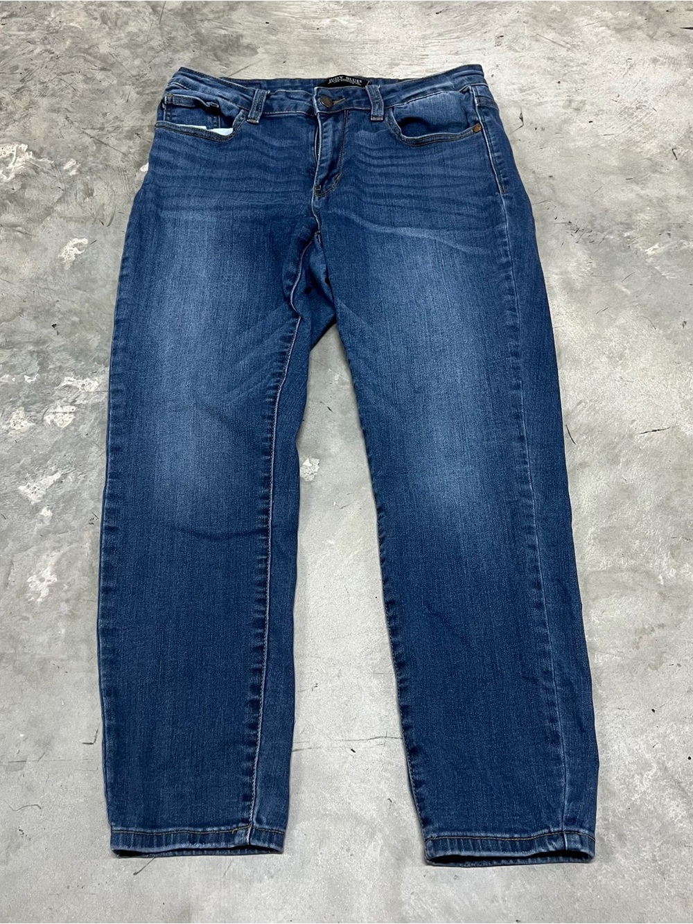 Judy Blue Dark Wash Blue Straight Leg Jeans